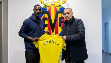 Eric Bailly y Fernando Roig.