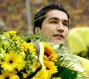 El Dortmund celebra la Liga y homenajea a Nuri Sahin