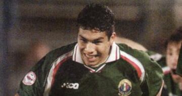 El 2001 llegó a Audax Italiano y marcó 29 goles. Partió al fútbol mexicano donde se consolidó y se ganó un puesto en la selección paraguaya.