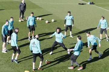 Marcelo in the middle.