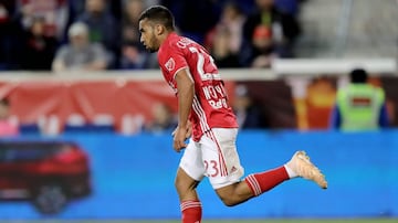 El venezolano de 18 años marcó sus primeros tantos en la MLS con la camiseta de New York Red Bulls y mostró buen nivel durante la campaña de su debut.