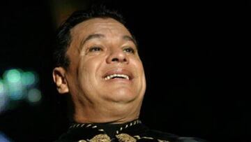 Joaquín Muñoz vuelve a aplazar el regreso de Juan Gabriel