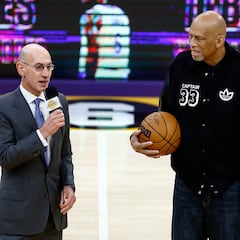 Why did Kareem Abdul-Jabbar change his name? What was he called before?