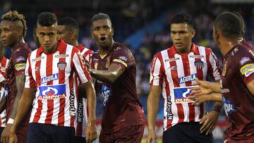 Junior y Tolima durante el partido por cuadrangulares.