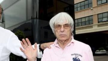 <b>"MALENTENDIDO".</b> El jefe de la Fórmula Uno, el británico Bernie Ecclestone, ha relativizado sus polémicas declaraciones sobre Adolf Hitler y sus comentarios despectivos sobre la democracia.