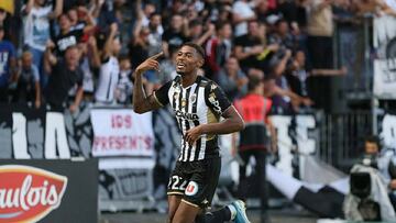 Jeff Reine-Ad&eacute;la&iuml;de, jugador del Angers