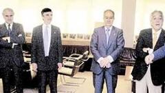 "Los socios tienen que ir a las urnas a votar"