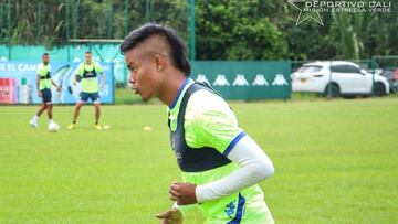 Luis Sandoval durante un entrenamiento de Deportivo Cali.