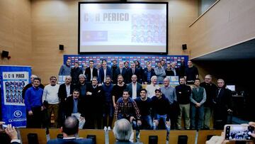 Jugadores y exjugadores pericos.
