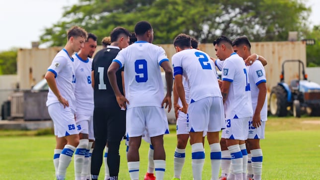 El Salvador, obligada a sumar ante Surinam para mantener el sueño mundialista