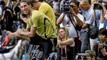 <b>EXPECTACIÓN. </b>Una nube de fotógrafos de toda Europa siguió muy de cerca el entrenamiento de la Selección española ayer por la tarde.