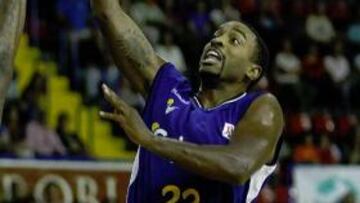 Bullock enamora al San Pablo y tumba a un DKV poco rodado