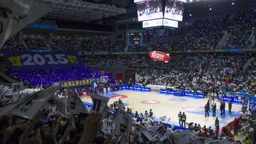 El Barclaycard Center en el primer Cl&aacute;sico de la temporada 2015-16.