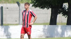 Un joven chileno fue nominado entre los 100 mejores del fútbol argentino