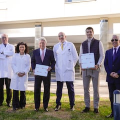 Los Reyes Atléticos reparten ilusión por los hospitales de Madrid