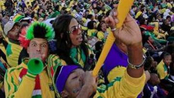 <strong>VUVUZELAS.</strong>