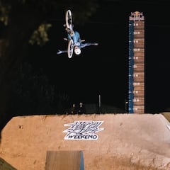 Happy Ride Weekend: victorias de Sergio Layos y Elie Robert