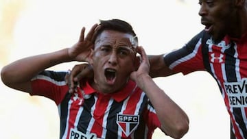 Christian Cueva, de Sao Paulo.