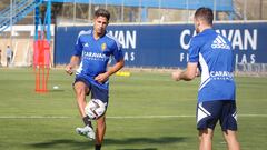 Giuliano Simeone, durante el entrenamiento de esta mañana.