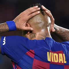 Arturo Vidal no encuentra su lugar en el Barcelona