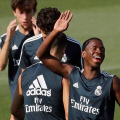 Las rotaciones le abren a Vinicius un hueco en la convocatoria