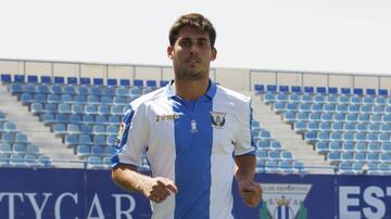 Gabriel Pires es presentado con el Leganés en 2015.