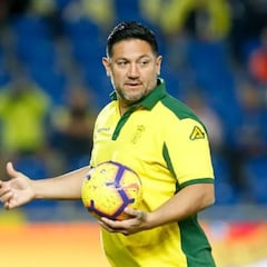 El “Turu” Flores asume galones tras la salida de Ángel López