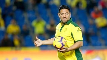 El ※Turu§ Flores asume galones tras la salida de ?ngel L車pez