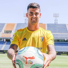 Nano Mesa, en su presentación: "Estoy feliz en este club"