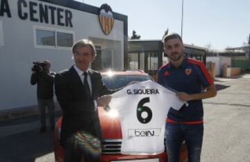 Siqueira ya es exjugador del Atlético de Madrid, y el Valencia es su nuevo destino.