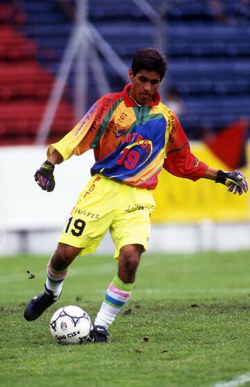 Jorge Campos: Las playeras más estrafalarias