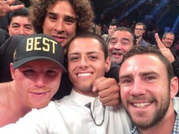 Canelo con Ochoa, Chicharito y Layún.