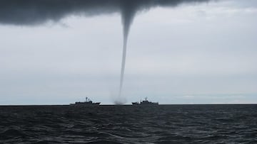 Dirección Metereológica de Chile emite alerta por tornados y trombas marinas en estas 5 regiones de Chile