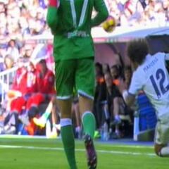 La dura entrada de Marcelo le provocó un esguince a Omar