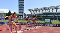 Imagen de la prueba de los 100 metros vallas del heptatlón durante los Mundiales de Atletismo de Eugene (Oregón).