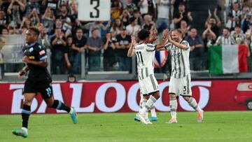 Juan Cuadrado asiste en empate de Juventus ante Lazio.