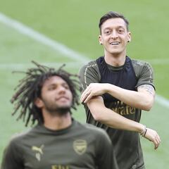 Turquía podría ser el destino de Özil, según la prensa otomana