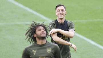 Özil, durante un entrenamiento del Arsenal.