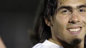 <b>AL MARGEN.</b> Carlos Tévez, desencadenante del conflicto, se ha desvinculado ya del West Ham y vive la polémica desde la distancia.