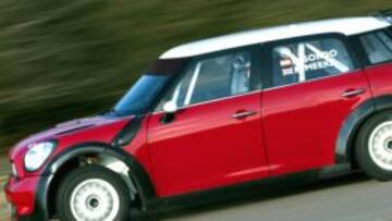 Dani Sordo desarrolla el Mini para las pruebas de asfalto