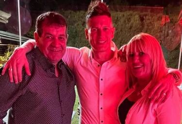 El portero de Uruguay que combatió el Covid-19 tatuándose la cabeza