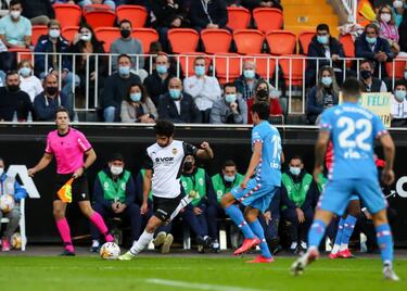 Los cinco argumentos que Guedes aporta como falso '9'