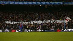 Pancarta de los aficionados del Barcelona sobre el Espanyol.