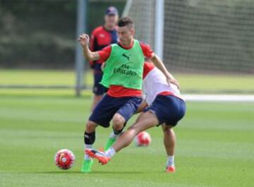 Alexis se pone a punto en Arsenal