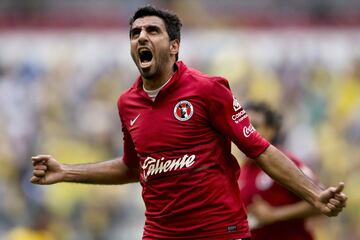 El argentino naturalizado mexicano, llegó a México con los Xolos de Tijuana en 2012, mismo año en el que ganó el único título de liga para los fronterizos.