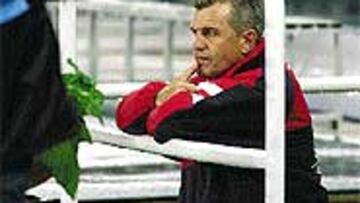 <B>PENSATIVO</B>. El mexicano Javier Aguirre tiene las ideas muy claras.