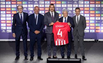 Presentación del nuevo jugador del Atlético de Madrid, Söyüncü.