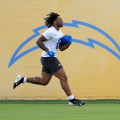 This is how Billy Joel, Paul McCartney and Chris Brown complicated the 2025 NFL schedule