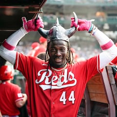 Elly De La Cruz conecta impresionante HR e iguala récord histórico de 50 años con los Reds en MLB