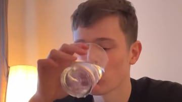 Un escocés prueba el agua de Madrid por primera vez y deja un ‘recado’ tras catarla: “No está cerca de la mejor”